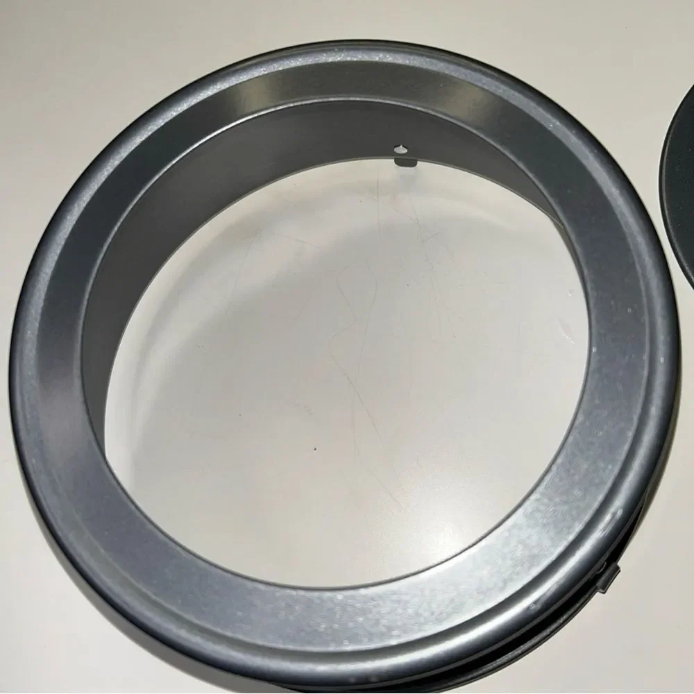 Non-Stick Bundt Cake Pan